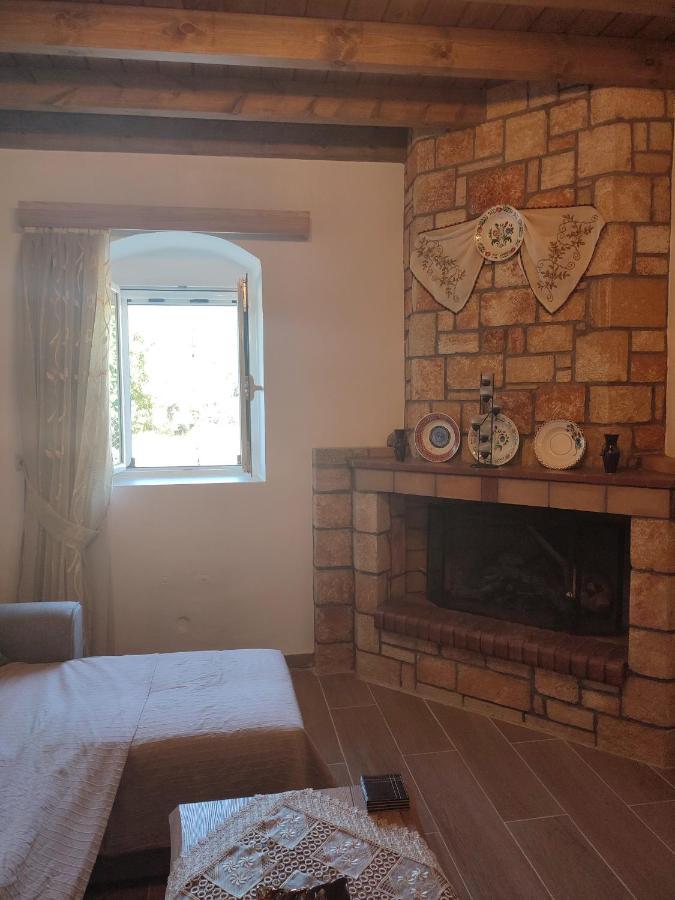 Villa Jimmy, Pilona Village Vlicha  Eksteriør billede